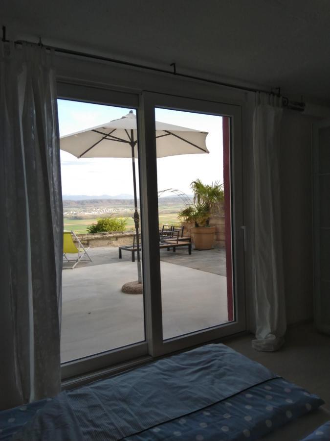 Vully-les-Lacs Swiss Borzoi House B&B 외부 사진
