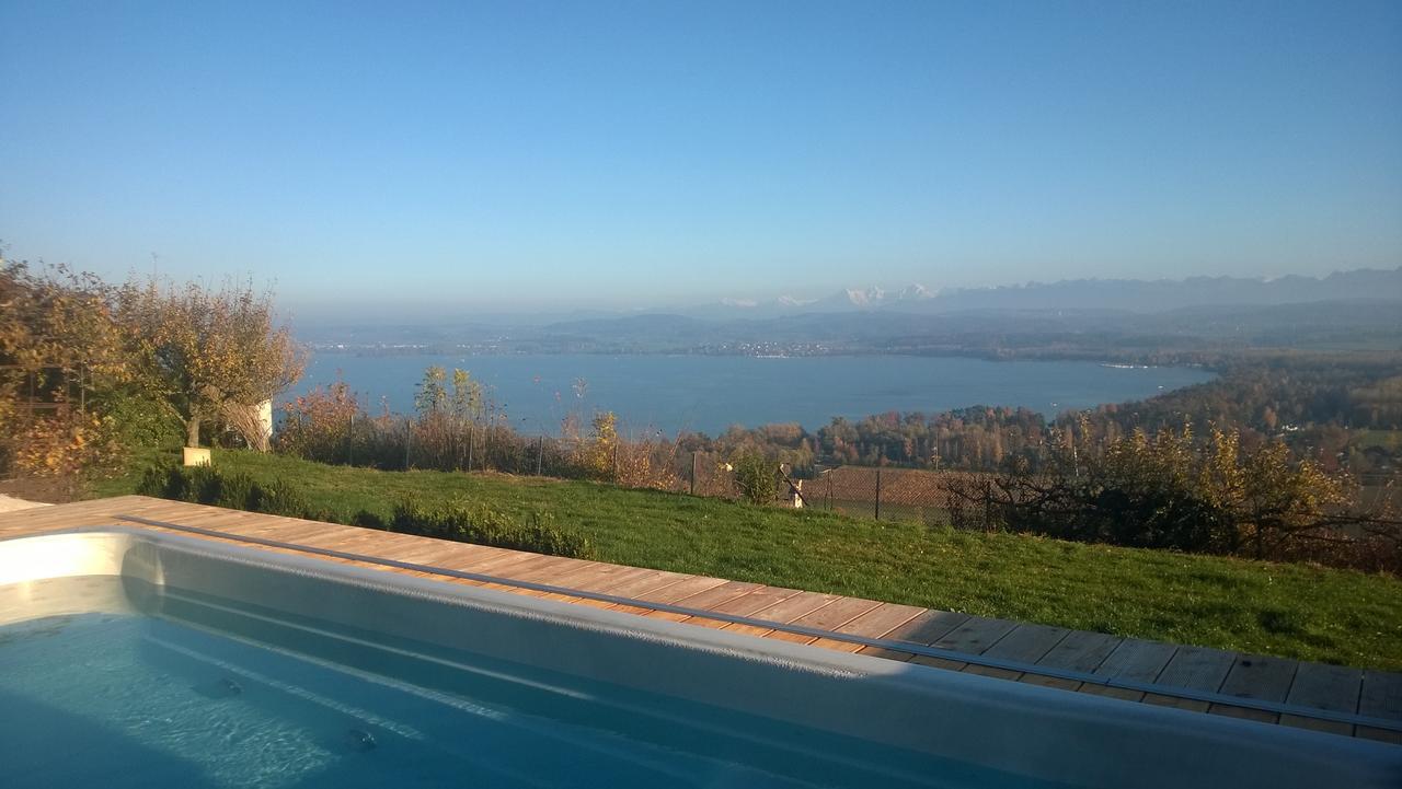 Vully-les-Lacs Swiss Borzoi House B&B 외부 사진